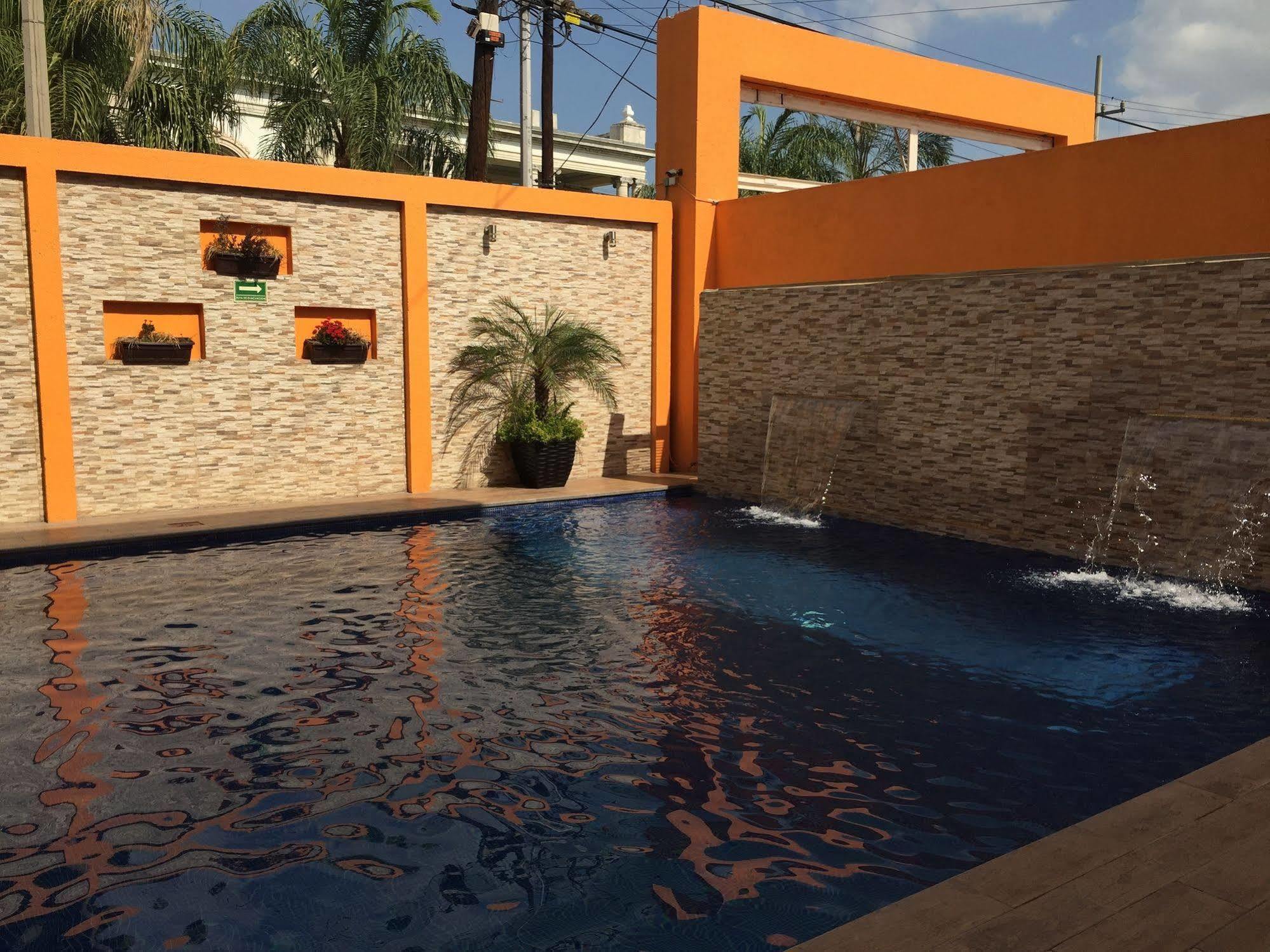Hotel Grand Reyes Monterrey Exterior foto